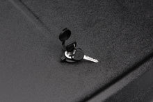 Load image into Gallery viewer, UnderCover 14-18 Chevy Silverado (19 Legacy) 5.8ft SE Bed Cover - Black Textured